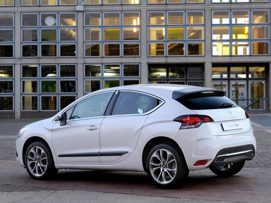  Citroen DS4 2011 года  (ZA) (фото 10 из 14)